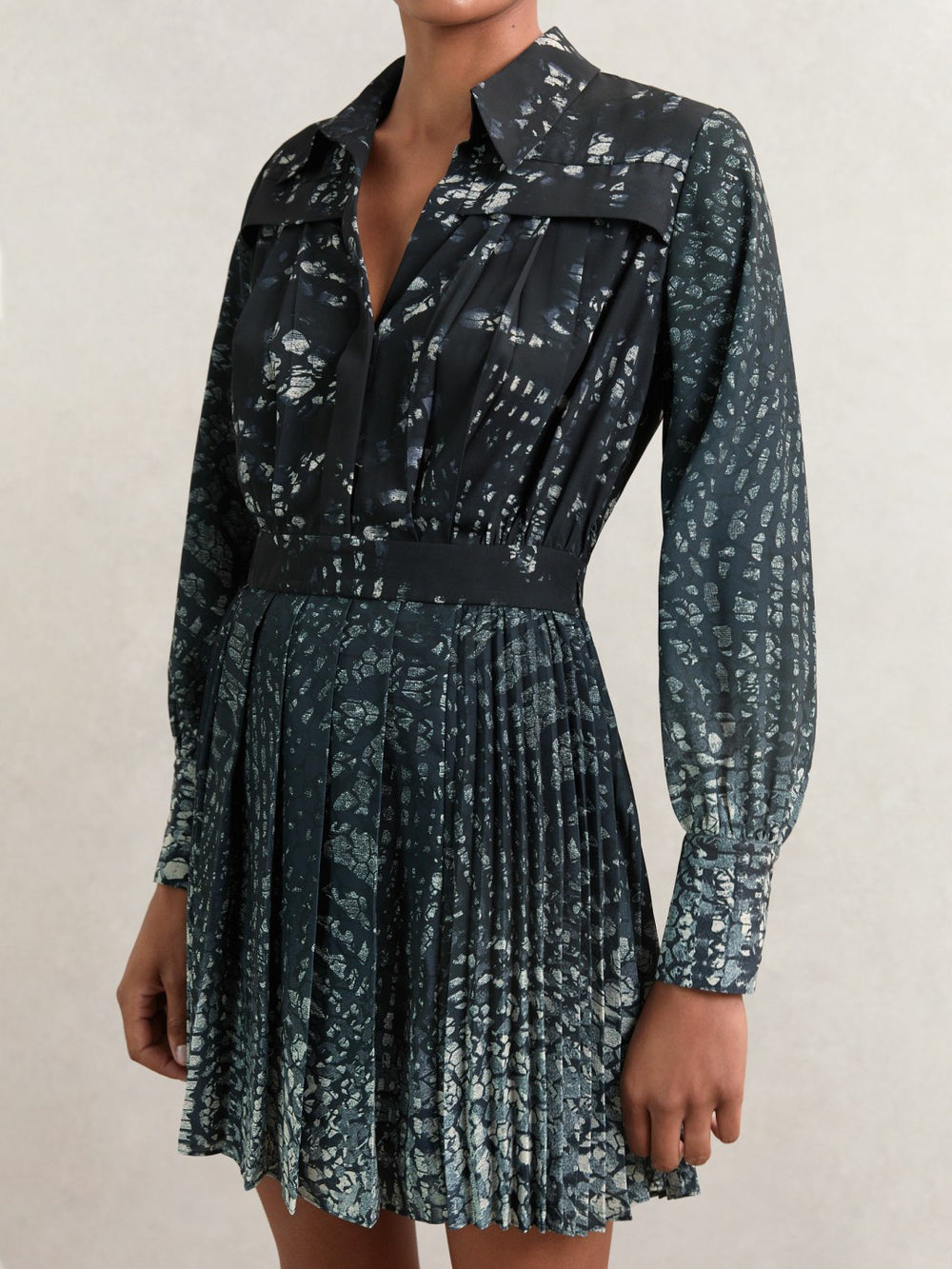 Reiss | Printed Pleated Shirt Dress in Navy