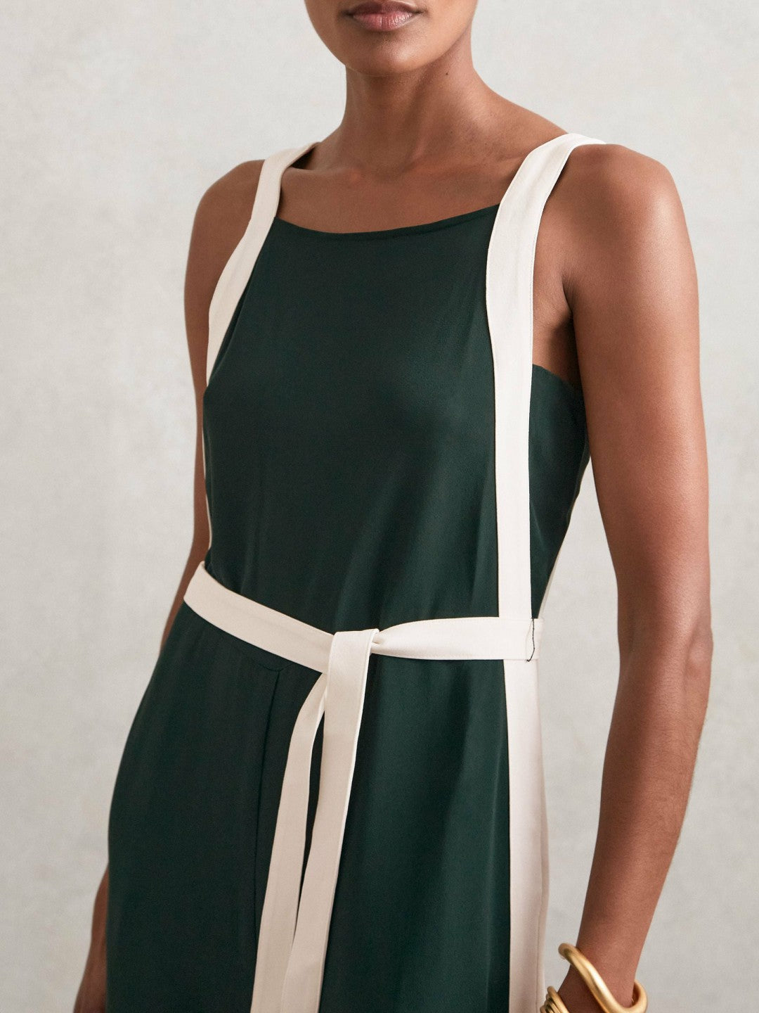 Reiss | Petite Colourblock Wide Leg Belted Jumpsuit in Dark Green/Cream