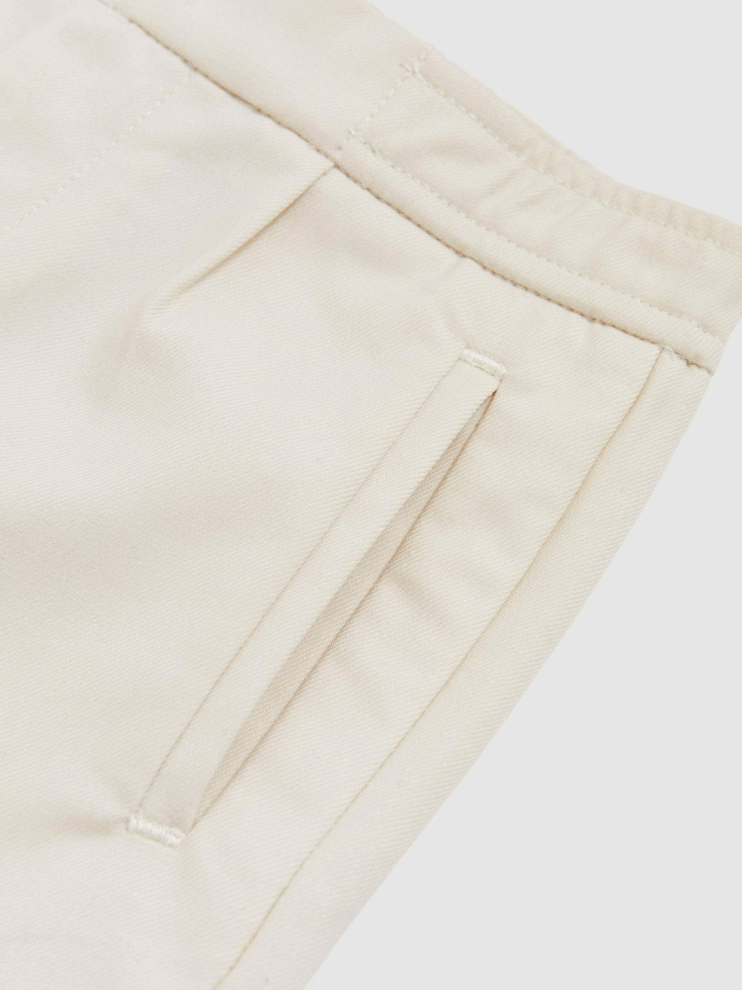 Reiss | 9-13 yrs Relaxed-Fit Pleated Tapered Trousers in Off White