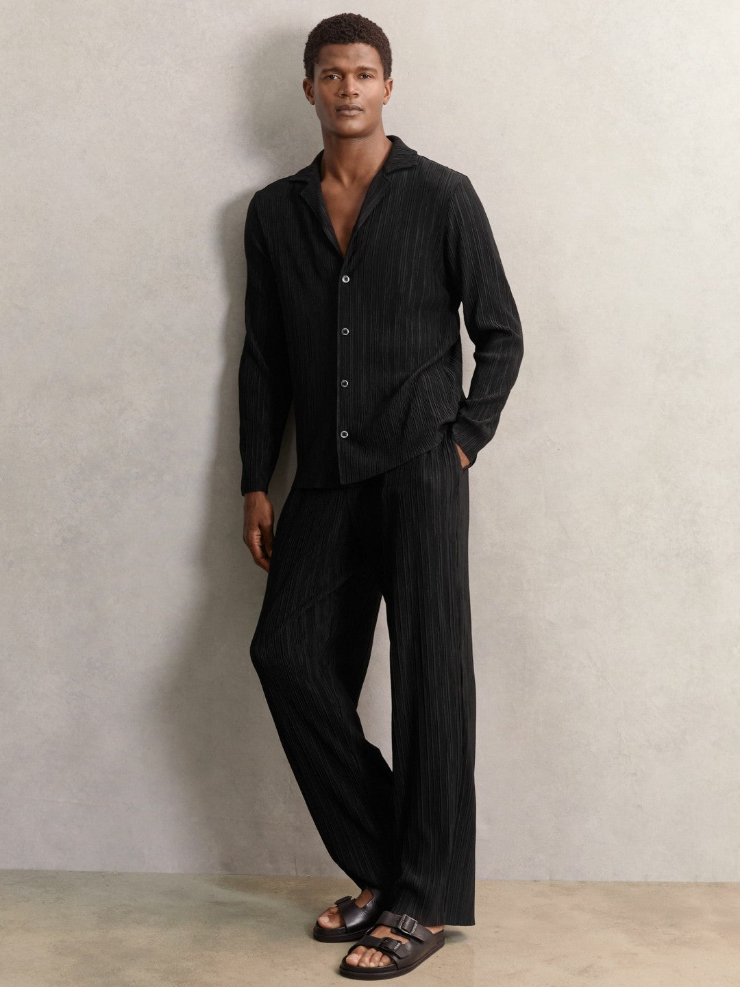 Reiss | Plissé Cuban-Collar Long-Sleeve Shirt in Black