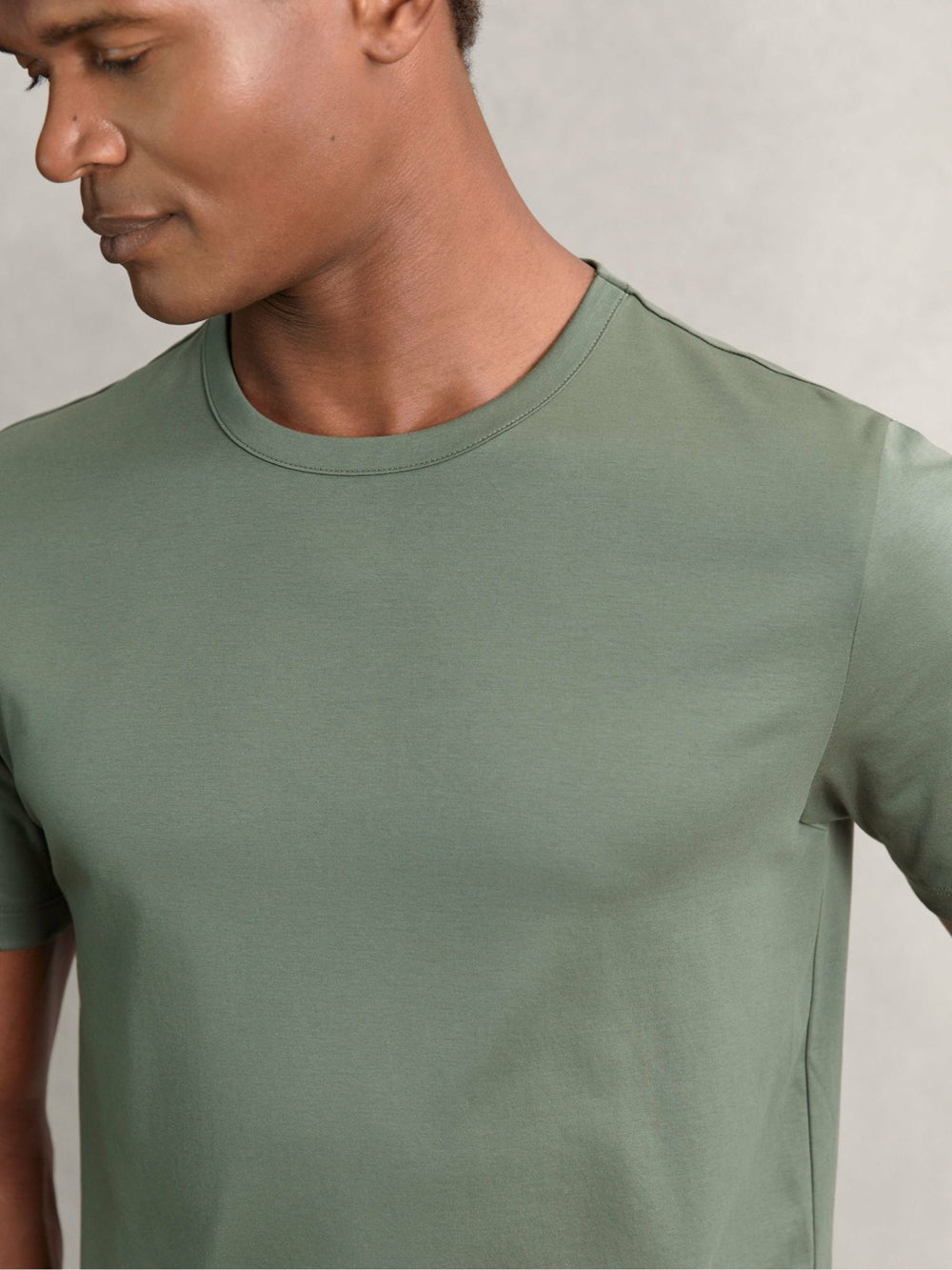 Reiss | Airwater-Cotton Crew-Neck T-Shirt in Kale Green