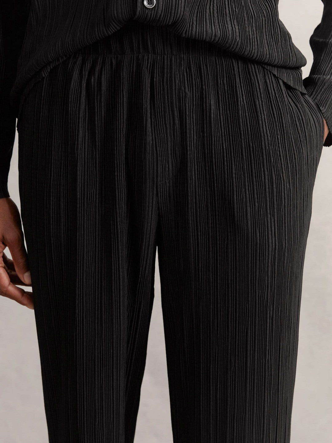 Reiss | Plissé Wide Leg Trousers in Black