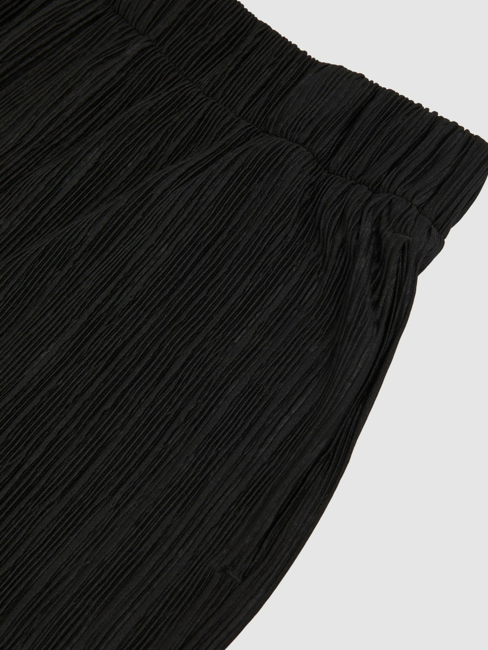 Reiss | Plissé Wide Leg Trousers in Black