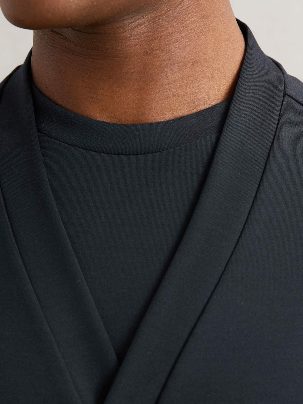 Reiss | V-Neck Interlock Jersey Cardigan in Navy