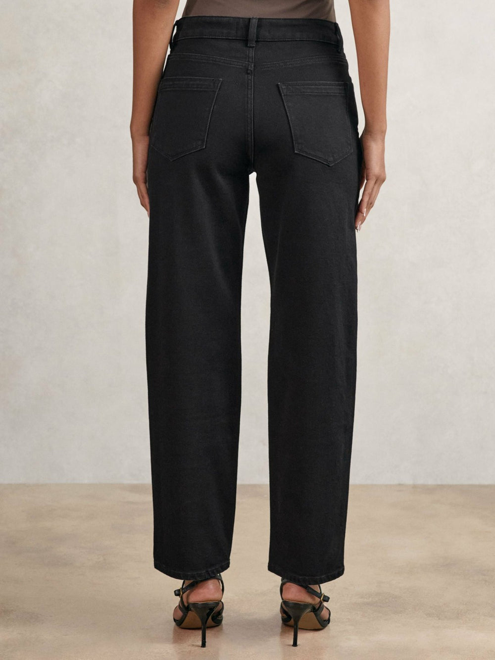 Reiss | Petite Mid Rise Straight Leg Jeans in Black