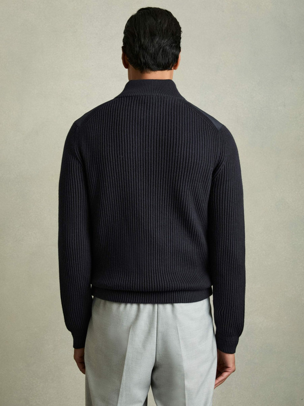 Reiss | Hybrid Quilt and Knit Zip-Through Jacket in Navy