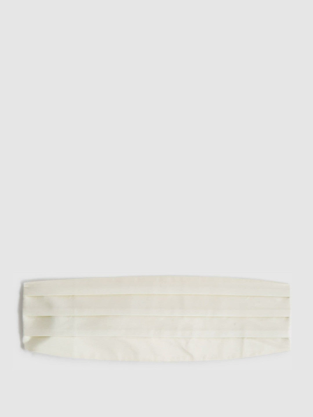Reiss | Silk Cummerbund in Ivory