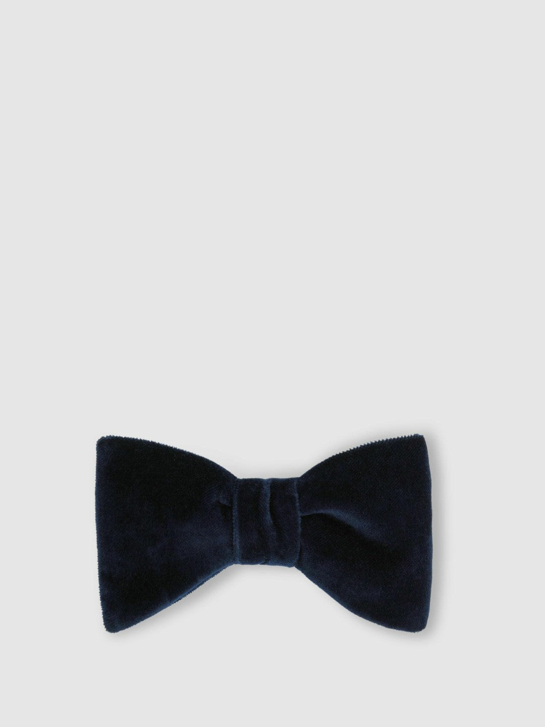 Reiss | Velvet Bow Tie in Navy
