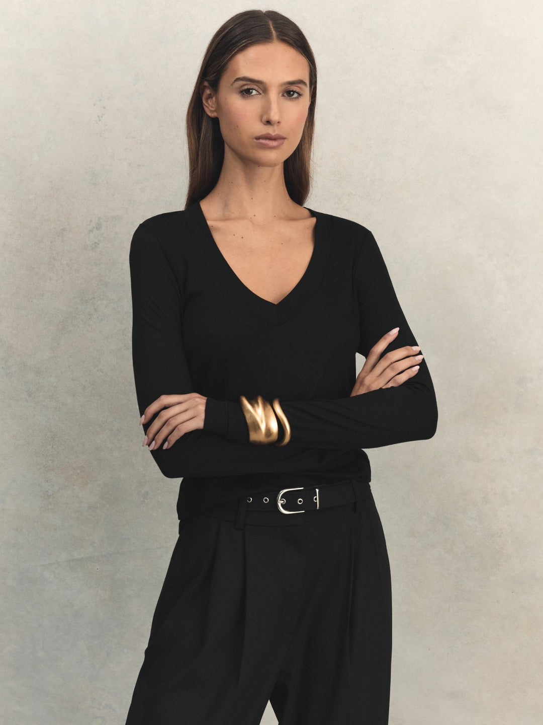 Reiss | Jersey V-Neck Top in Black