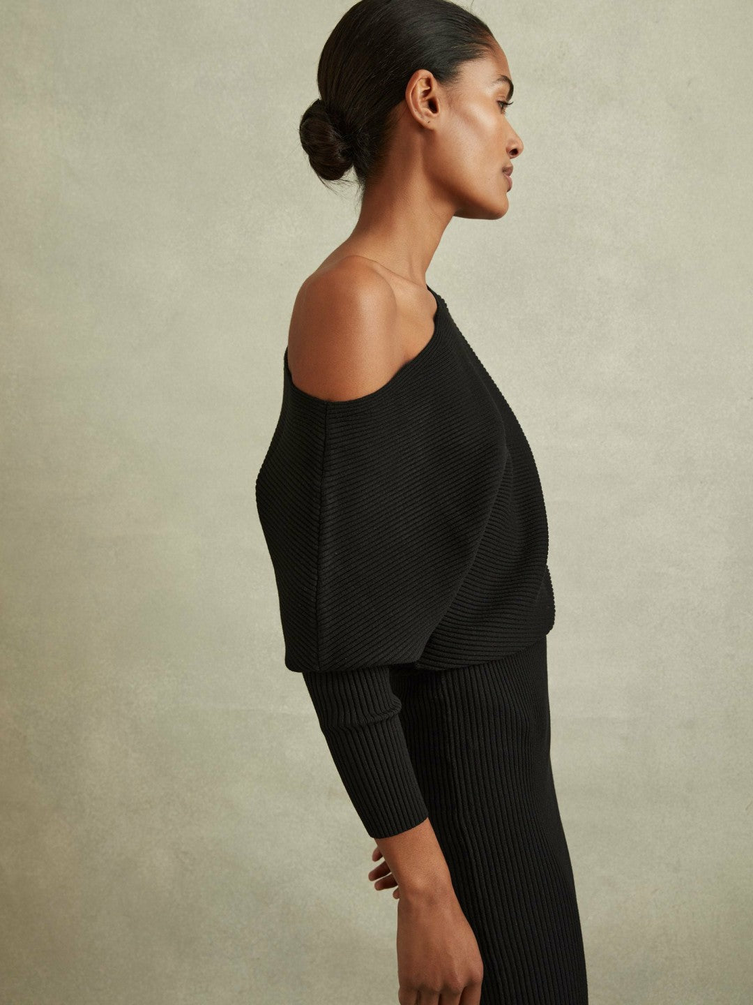 Reiss | Off-The-Shoulder Ribbed Midi Dress in Black