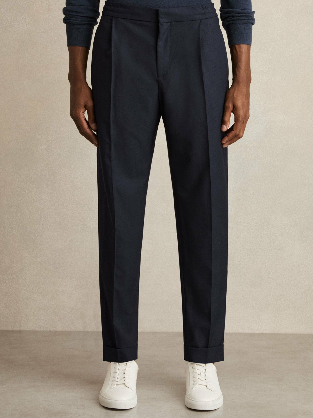 Reiss | Relaxed-Fit Pleated Tapered Trousers in Navy