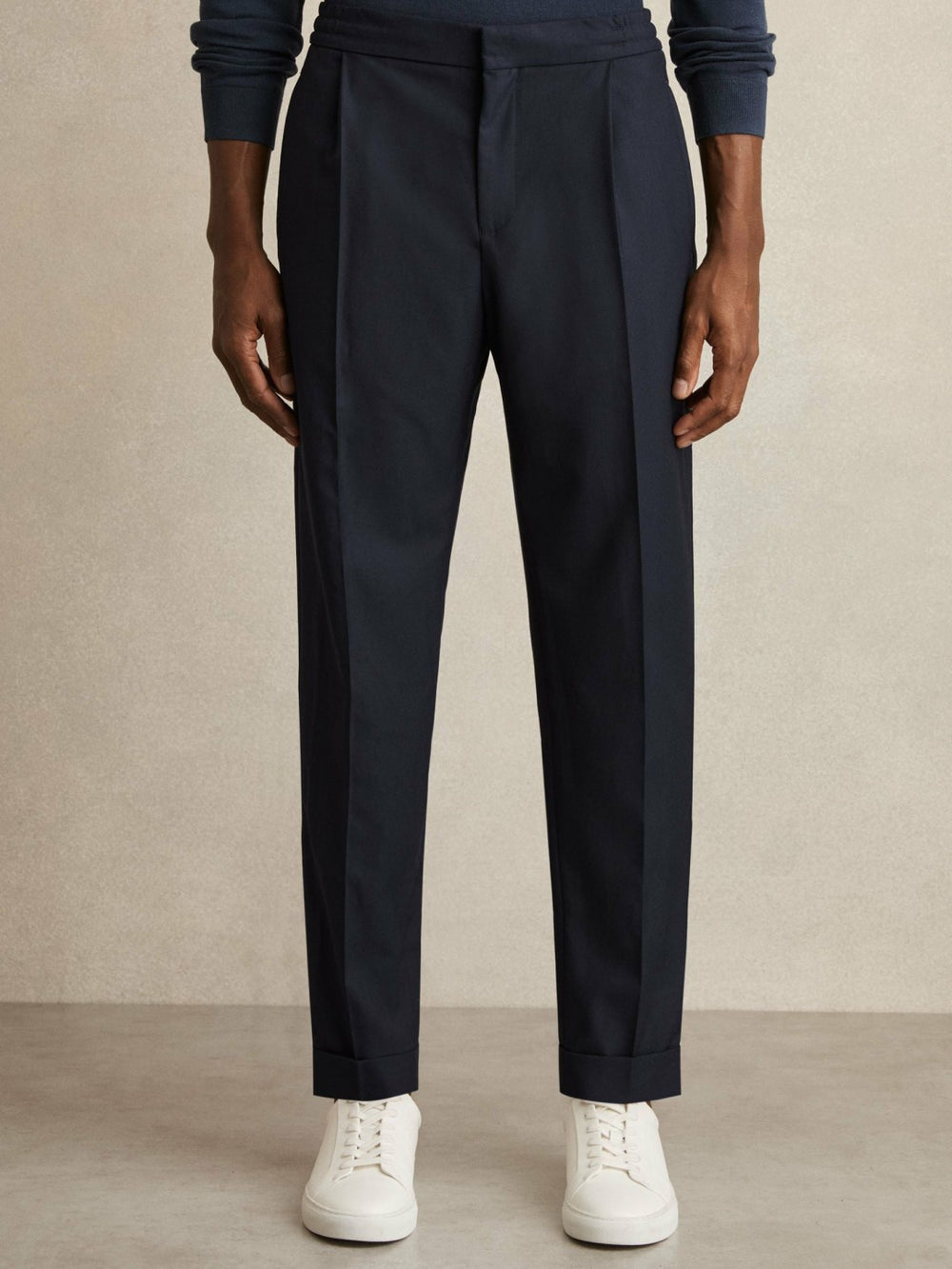 Reiss | Relaxed-Fit Pleated Tapered Trousers in Navy