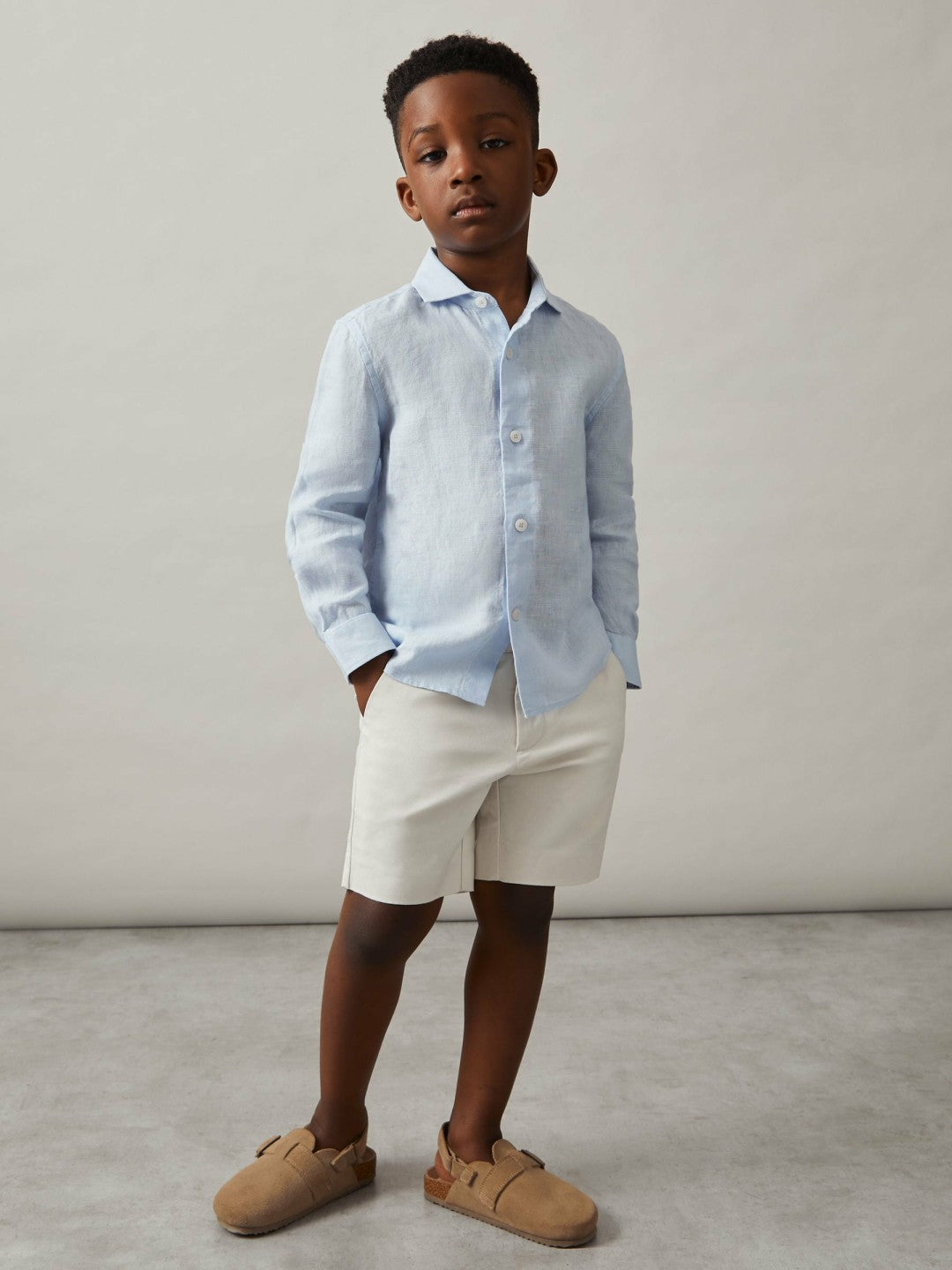 Reiss | 9-13 yrs Linen Cutaway Collar Shirt in Pale Blue