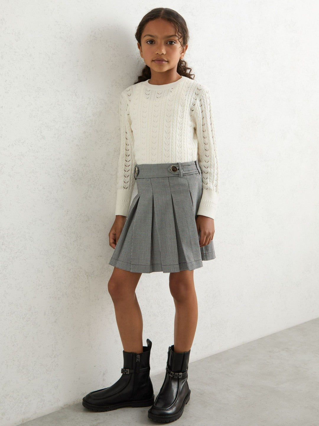 Reiss | Houndstooth-Check Pleated Skirt in Black/White
