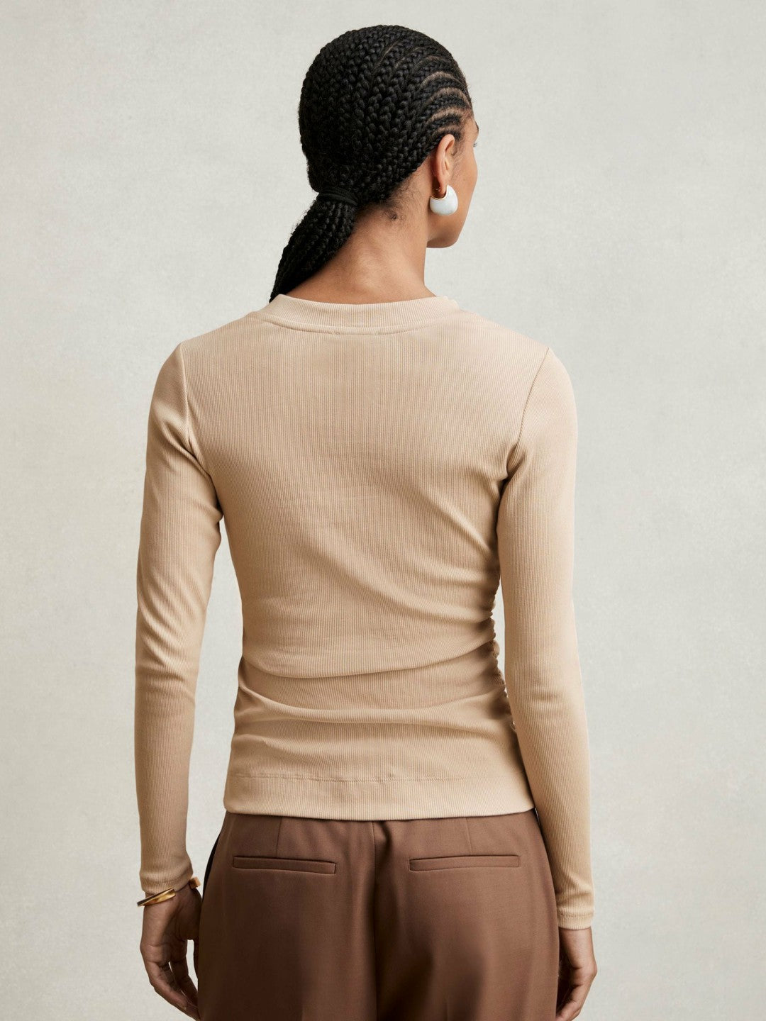 Reiss | Cotton Long-Sleeve Ruched T-Shirt with Stretch in Camel