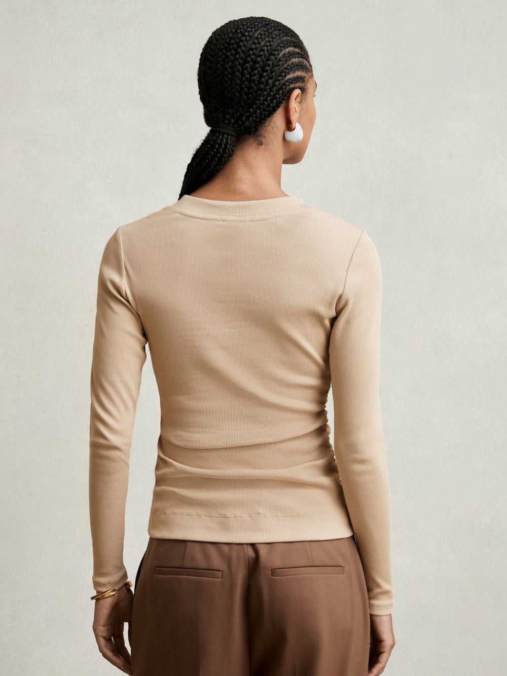 Reiss | Cotton Long-Sleeve Ruched T-Shirt with Stretch in Camel