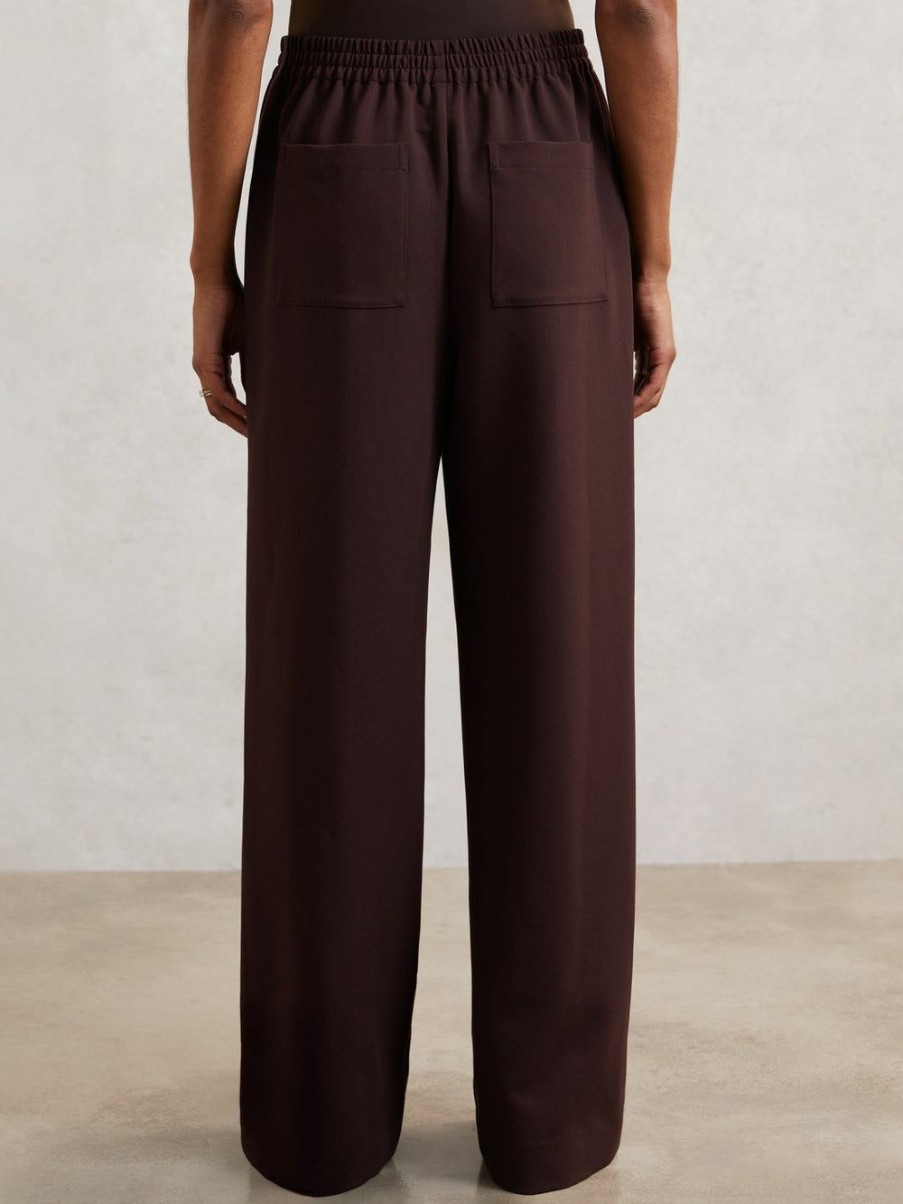Reiss | Wide Leg Elasticated Waist Trousers in Burgundy