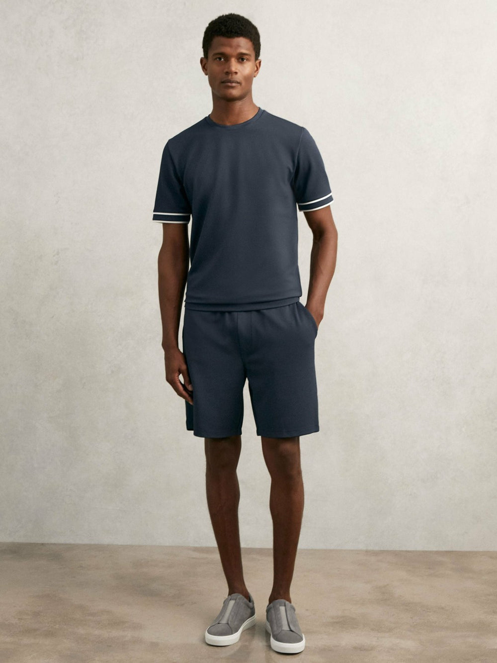 Reiss | Textured Crew-Neck Tipped T-Shirt in Airforce Blue