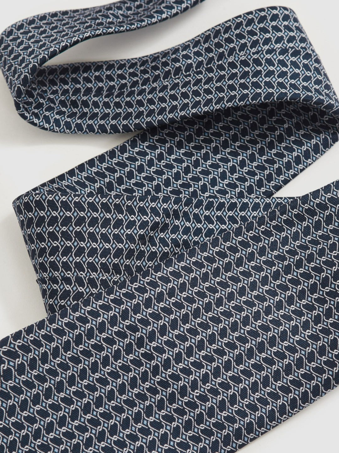 Reiss | Silk Geometric-Chain Print Tie in Navy