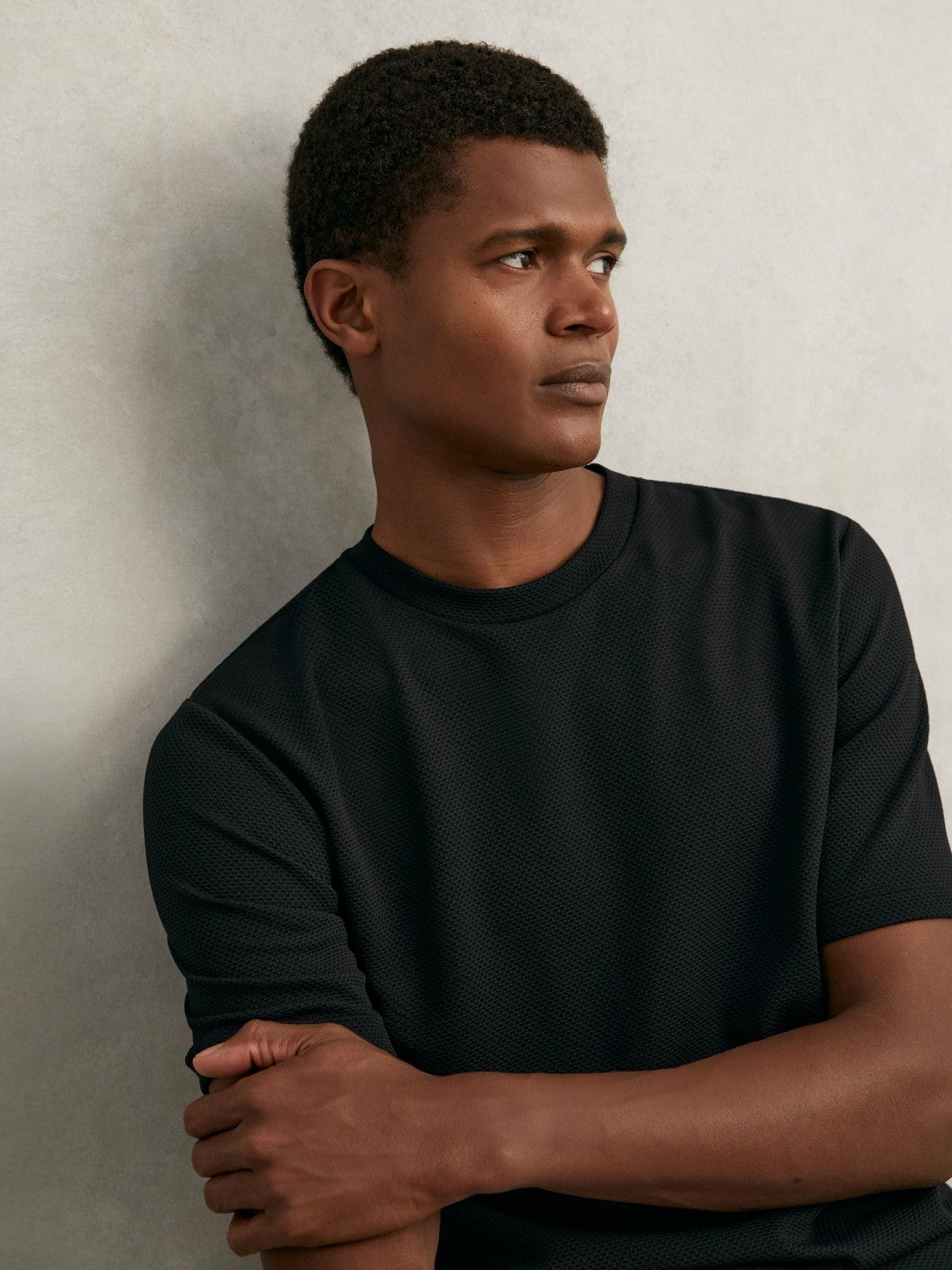 Reiss | Textured Crew-Neck T-Shirt in Black