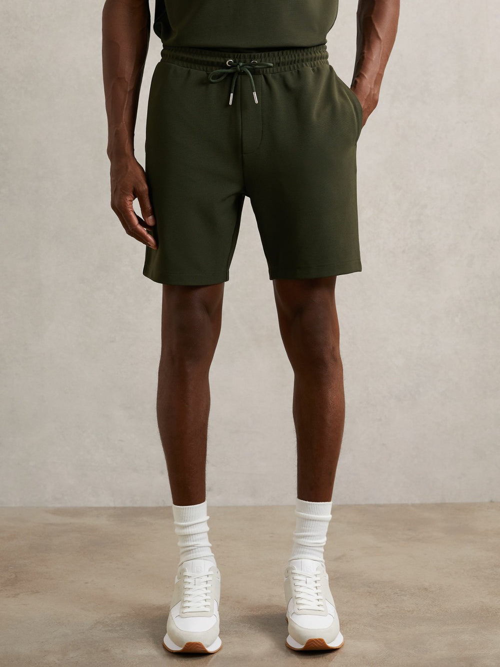 Reiss | Textured Drawstring Shorts in Green