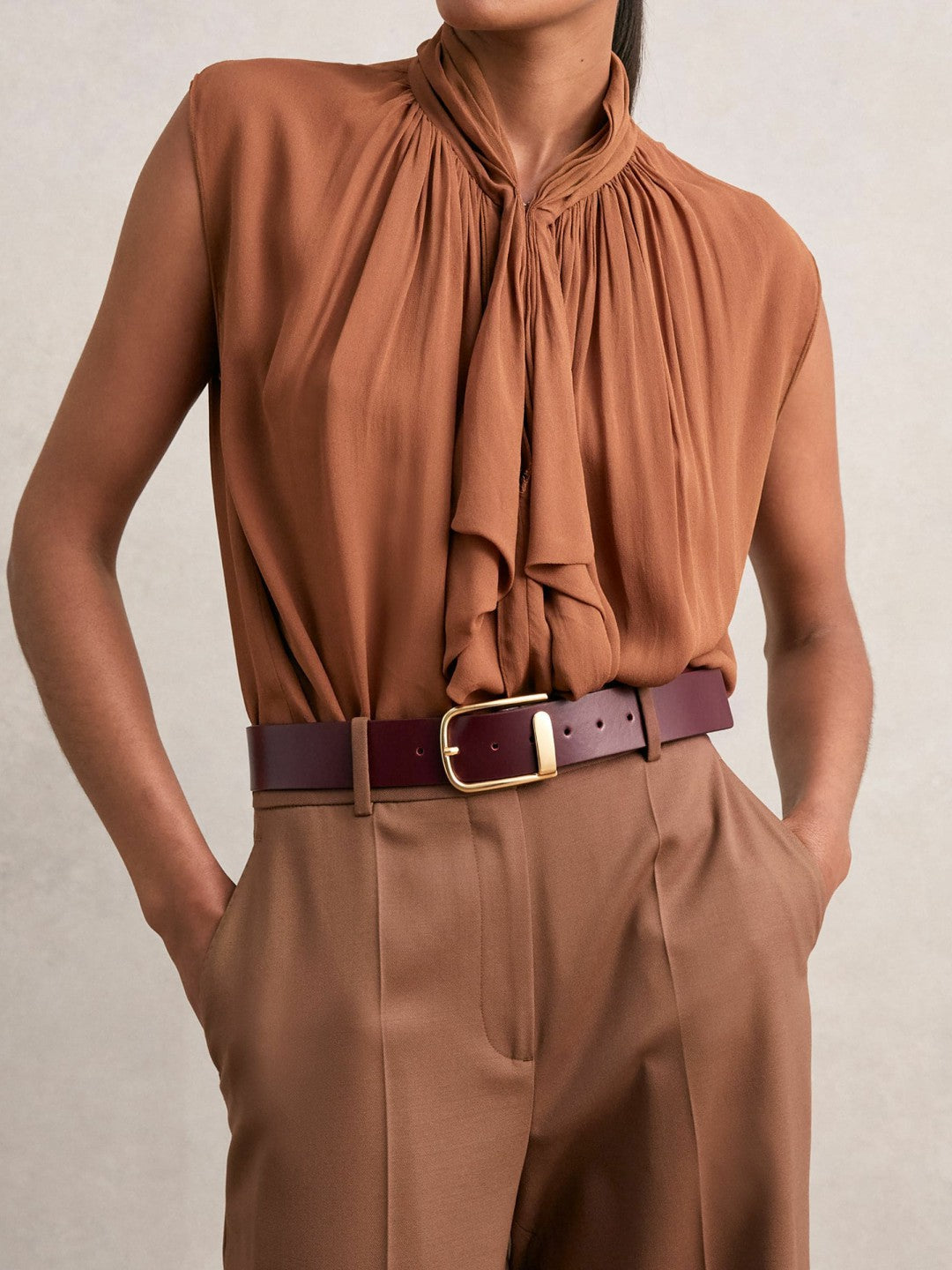 Reiss | Leather Half Keeper Belt in Burgundy