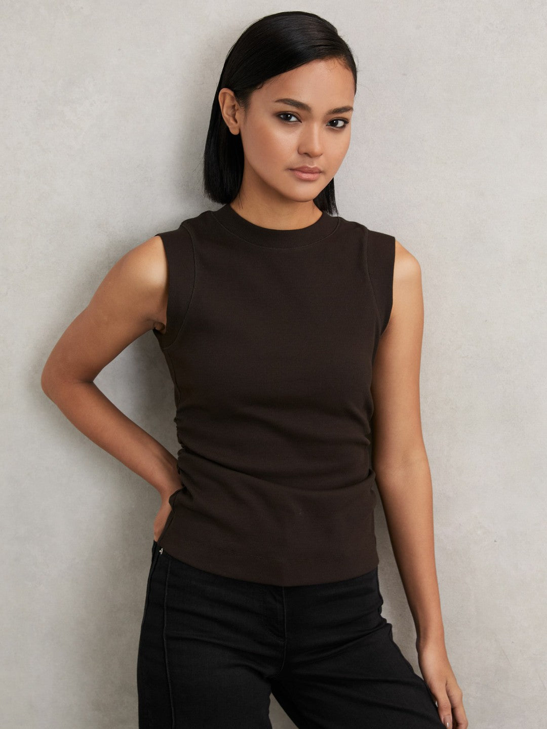Reiss | Ribbed Ruched Waist Vest in Chocolate