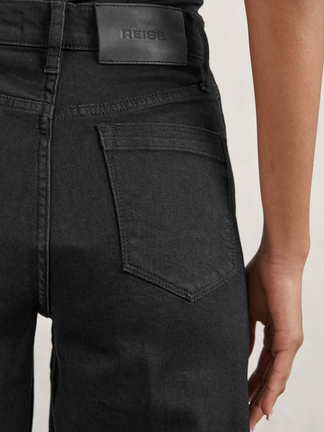 Reiss | Petite Stretch-Cotton Wide-Leg Jeans in Black