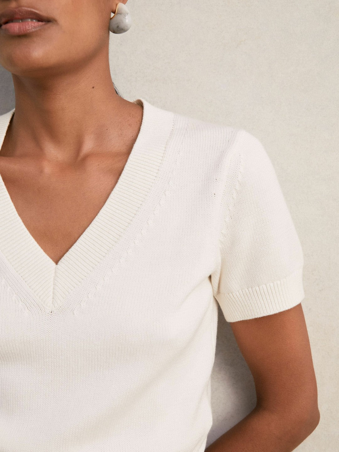 Reiss | Cotton-Wool Knit V-Neck Top in Ivory