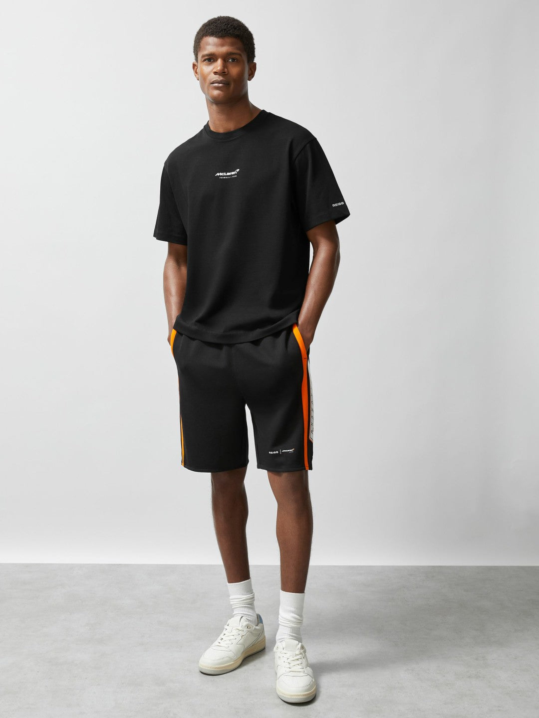 Reiss | McLaren F1 Team Lando-Print T-Shirt Unisex Fit in Black