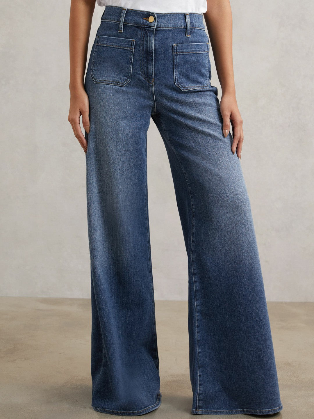 Reiss | Petite Patch Pocket Wide Leg Jeans in Mid Blue