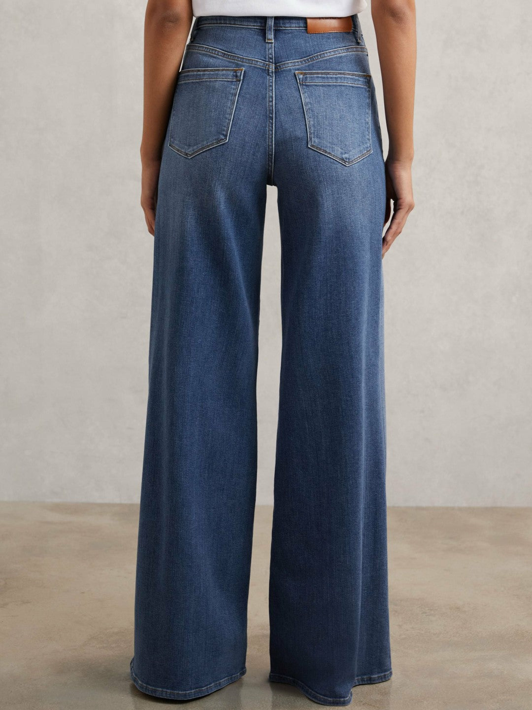 Reiss | Petite Patch Pocket Wide Leg Jeans in Mid Blue